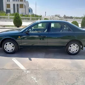 Toyota Camry 2001