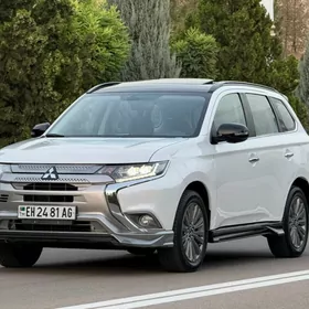 Mitsubishi Outlander 2022