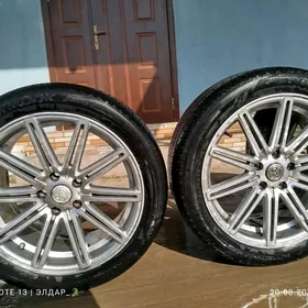 Lexus IS 18