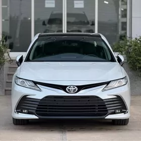 Toyota Camry 2023