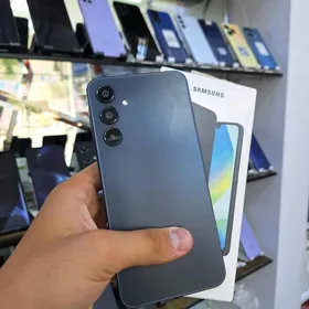 SAMSUNG A16