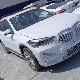 BMW X1 2021