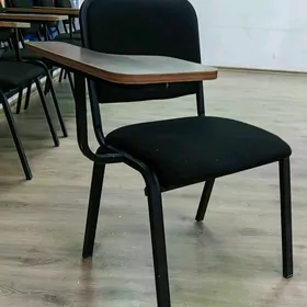 gara stul podstavkaly