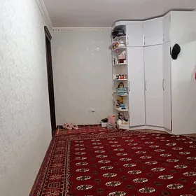 11 мкр 4/1 этаж 2 ком
