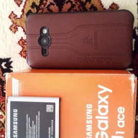 Telefon J1 ace