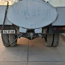 Gaz 52 1990