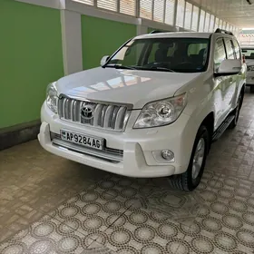 Toyota Land Cruiser Prado 2013