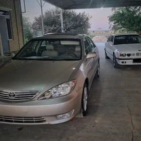 Toyota Camry 2004