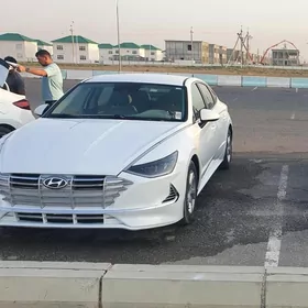 Hyundai Sonata 2020