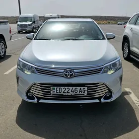 Toyota Camry 2015