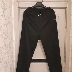 Новые спортивные штаны