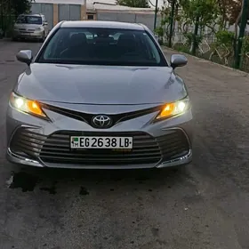 Toyota Camry 2020