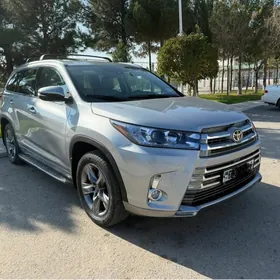 Toyota Highlander 2017