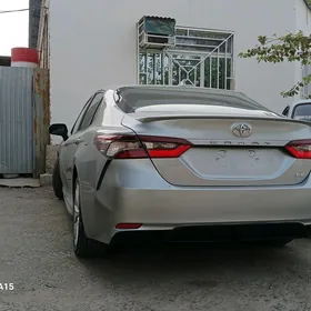 Toyota Camry 2022