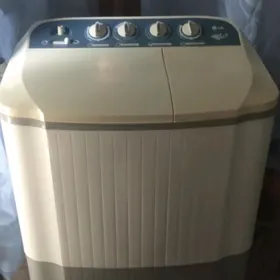 LG