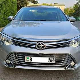 Toyota Camry 2015