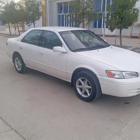 Toyota Camry 1999