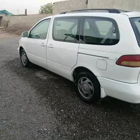 Toyota Sienna 2002