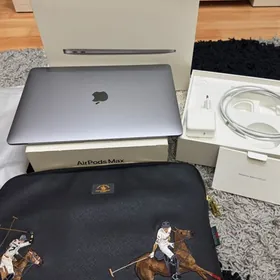 MacBook Air 256GB