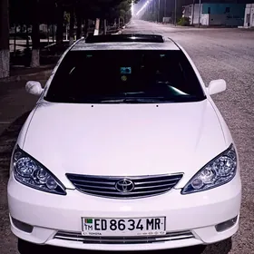 Toyota Camry 2005