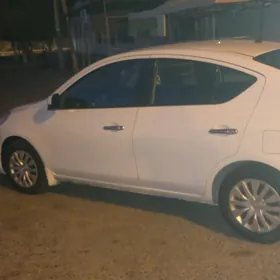 Nissan Sentra 2011