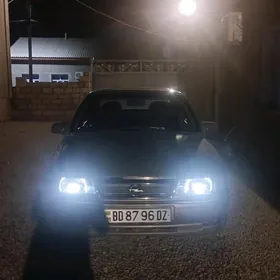 Opel Vectra 1989