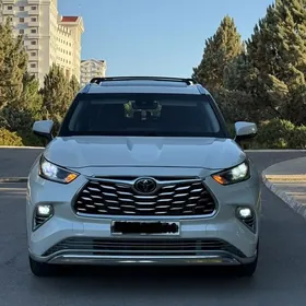 Toyota Highlander 2020
