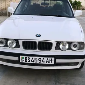 BMW 528 1990