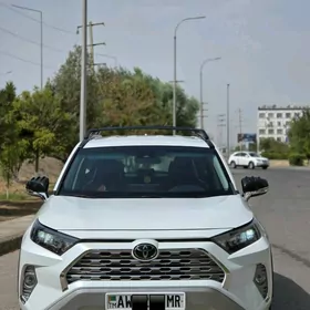 Toyota RAV4 2022