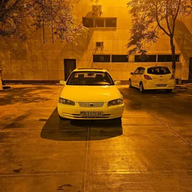 Toyota Camry 1999