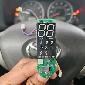 MI pro2 elektroskuter displeyi