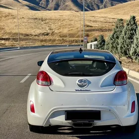 Hyundai Veloster 2012