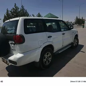 Nissan Terrano 2004