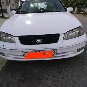 Toyota Camry 1999