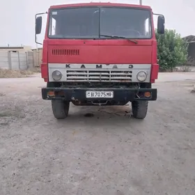 Kamaz 5320 1990