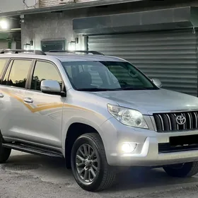Toyota Land Cruiser Prado 2013