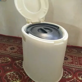 Пластиковый туалет