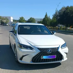 Lexus ES 350 2020
