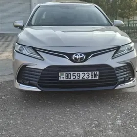 Toyota Camry 2018
