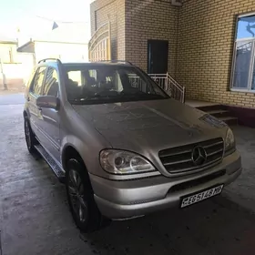 Mercedes-Benz ML350 2001