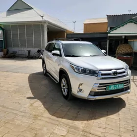 Toyota Highlander 2016