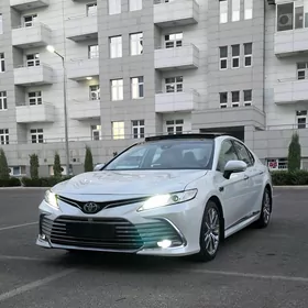 Toyota Camry 2023
