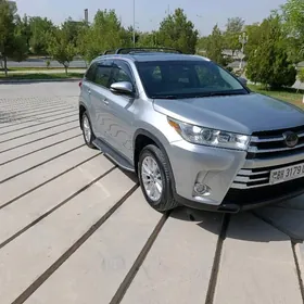 Toyota Highlander 2017