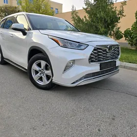 Toyota Highlander 2020