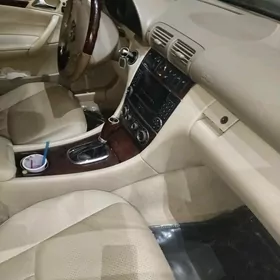 Mercedes-Benz C-Class 2004