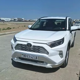 Toyota RAV4 2021
