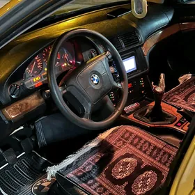 BMW E39 1998
