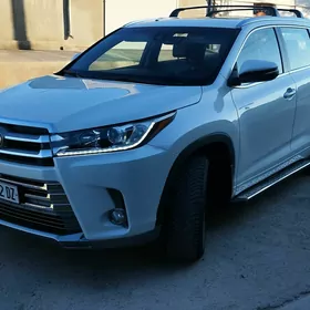 Toyota Highlander 2018