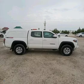 Toyota Tacoma Xtra 2021