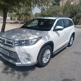 Toyota Highlander 2018